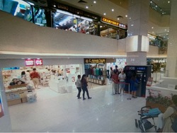 Lucky Plaza (D9), Retail #533588451